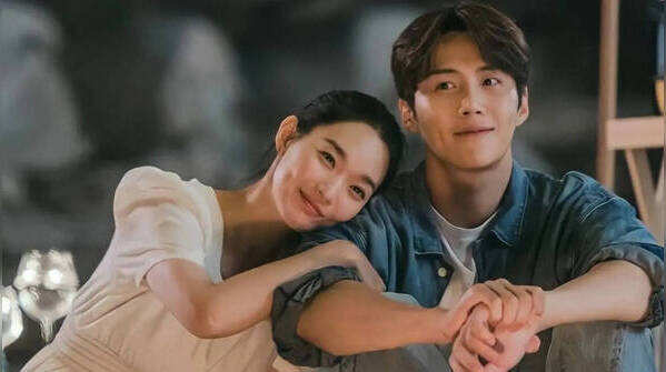 'Hometown Cha-Cha-Cha' (2021)