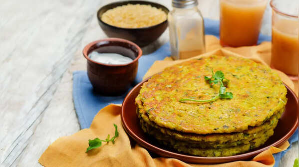 Cucumber Moong Dal Chilla-150 calories