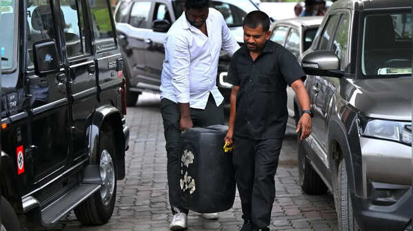 Dealers blame credit stand-off with oil companies