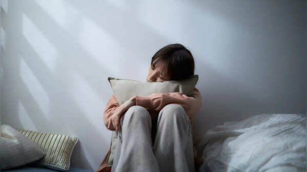 Lee Jin and the Comfort of a Pillow