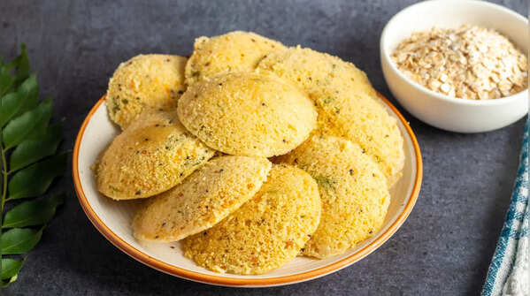 Paneer Oats Idli