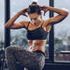 Standing crunch