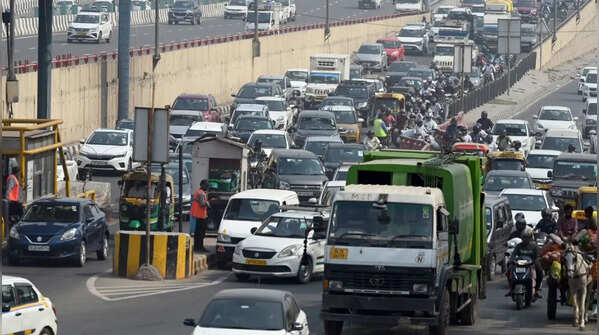 Traffic volume on expressway