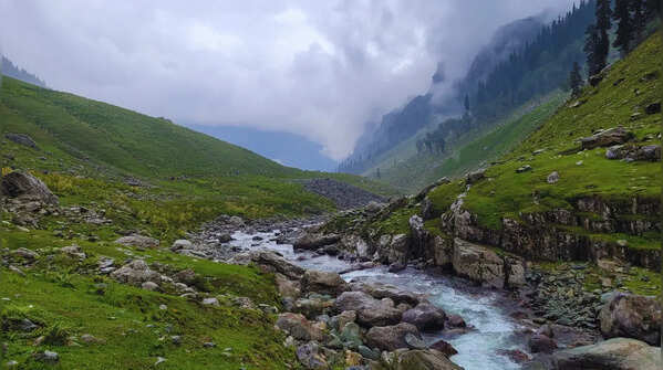 Tarsar Marsar Trek Jammu and Kashmir