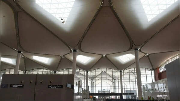 Phase 3 (2034): Second terminal building to be added