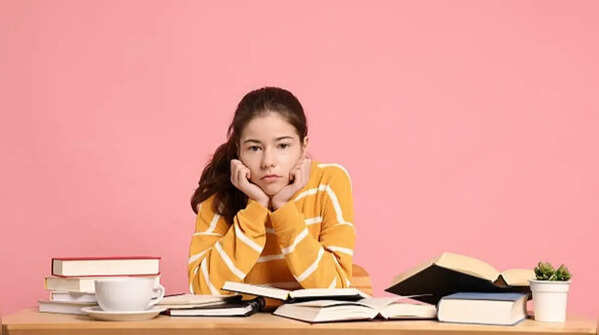 5 things that should never be on your teen's study table