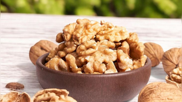 Walnuts to Fortify the Skin Barrier