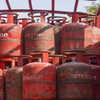 Article image for: Vizag delivery agent flees with 42 LPG cylinders amid fuel crisis