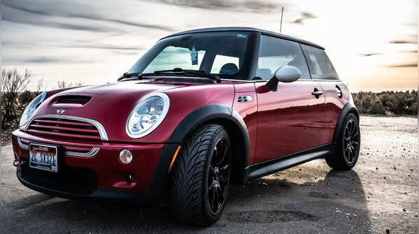 5 cars that perfectly blend vintage charm with modern appeal