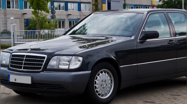 Mercedes-Benz S-Class W140