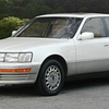 Lexus LS 400