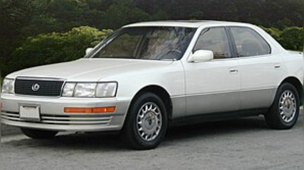 Lexus LS 400