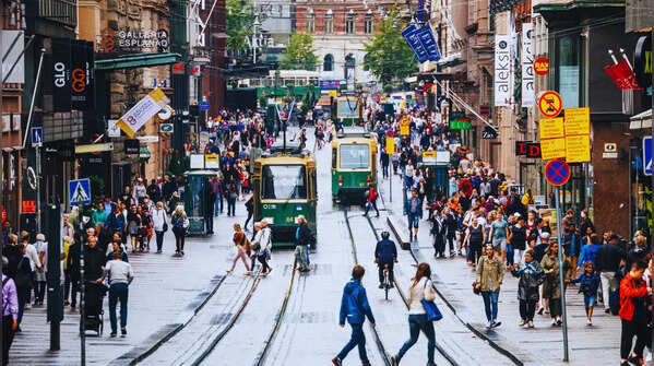 A balanced society with low inequality