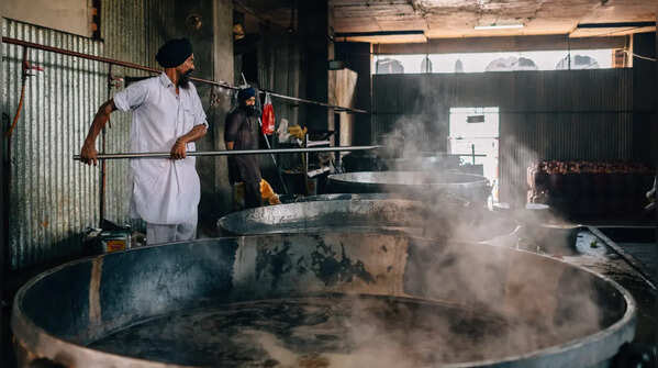 What makes it the largest community kitchen