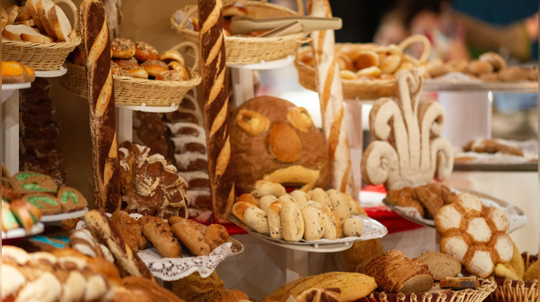 تناول الكربوهيدرات المكررة كأول لقمة