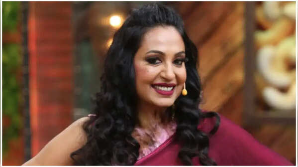 The reporter kept asking Krushna which girl he would like to date