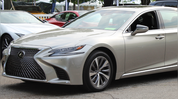 Lexus LS<u></u>
