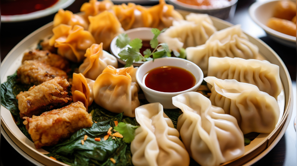 Momos
