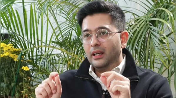 Silence on major issues alleged