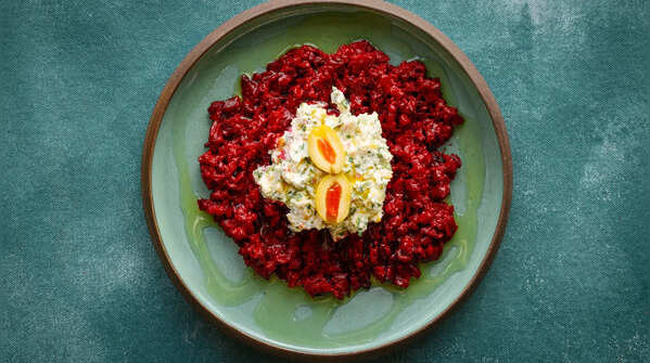 Beetroot and Quinoa Bowl