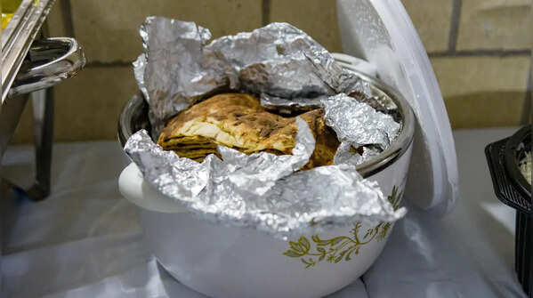 Tip 5: Use butter paper or foil