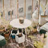 Foldable bistro layout