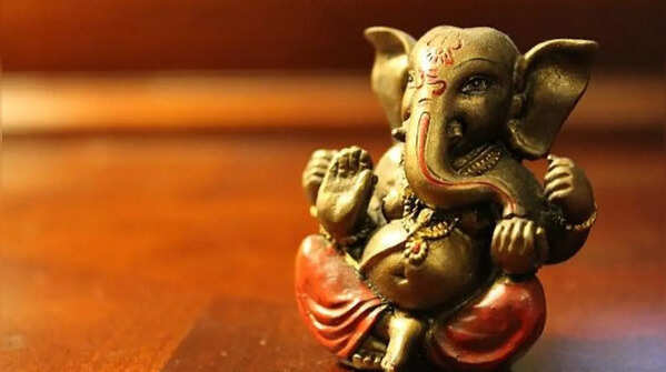 Ganesha Mantra – To remove any obstacles