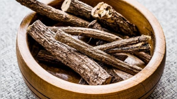 The Dermatologist Favorite: Licorice Root