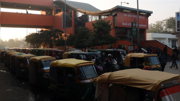 DMRC Plans Multilevel Parking at Key Stations