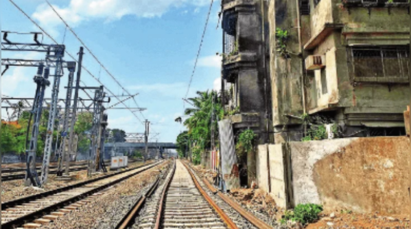 Project back on track after land push