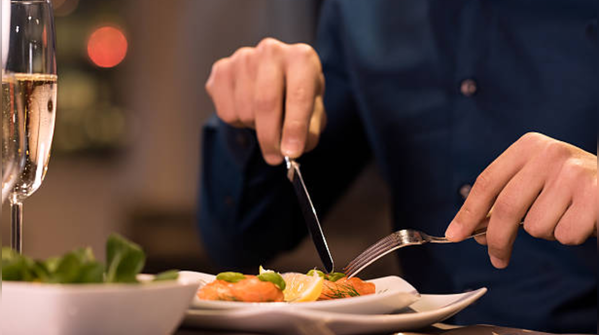 Are there risks associated with eating too frequently or too infrequently?