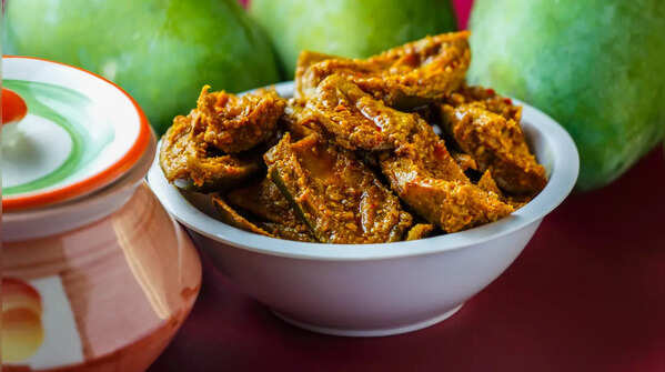 Pahadi Hing Aam Achar