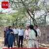 Article image for: Rekha Gupta inspects Azadpur Mandi, pulls up officials