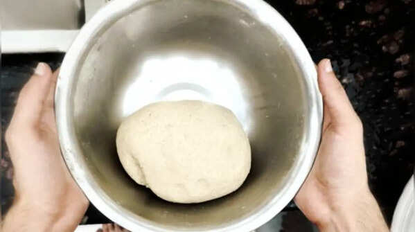 The science behind discoloration of atta dough