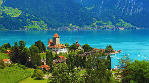 5 places that are perfect to visit in May