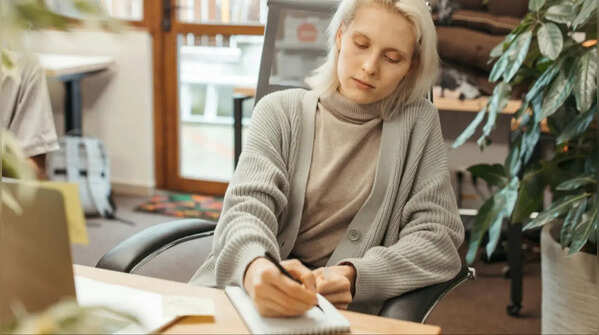 Journaling for 10 minutes