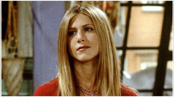 Jennifer Aniston’s Los Angeles House, California from 1990s