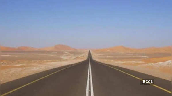 Trans-Canada Highway (≈ 7,800 km / 4,860 miles)