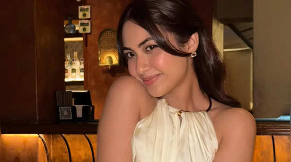 Being discriminated against by male actors
