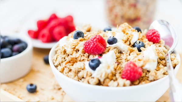 3 heart-healthy recipes: Berry overnight oats