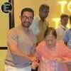 Article image for: <i class="tbold">Aamir Khan</i> escorts mom at Junaid Khan’s film screening