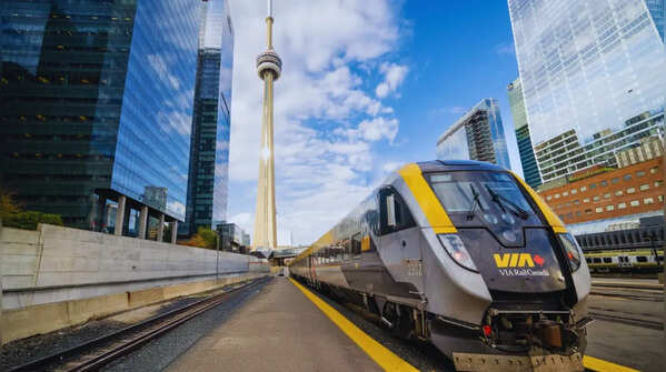 Toronto–Vancouver The Canadian in Canada