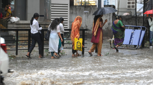Metro stations and railway station face flooding and disruption