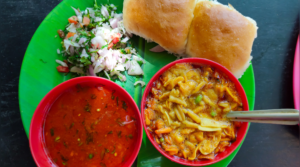 Misal Pav