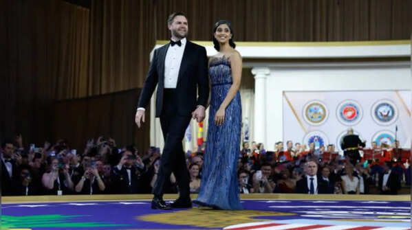 Inaugural Ball: Reem Acra
