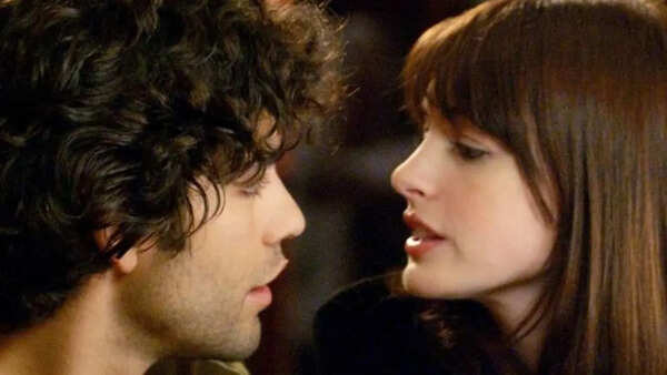 Adrian Grenier Photos