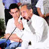 Article image for: Aamir meets Rajasthan CM!