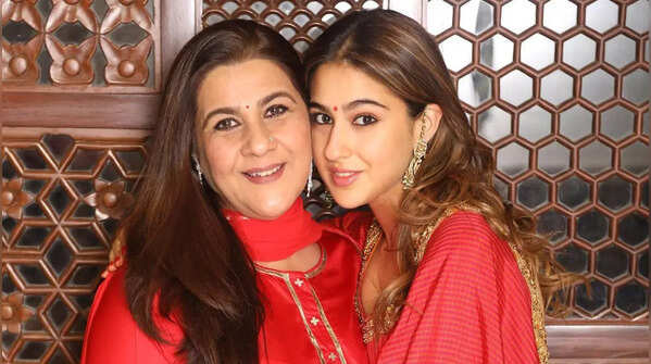 Sara Ali Khan and Amrita Singh