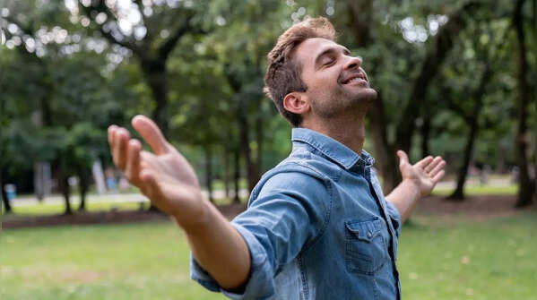 Hand gestures when you are not talking