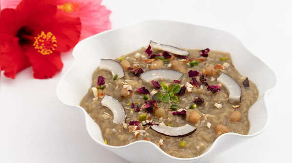 Ganne de ras di kheer with panjiri
